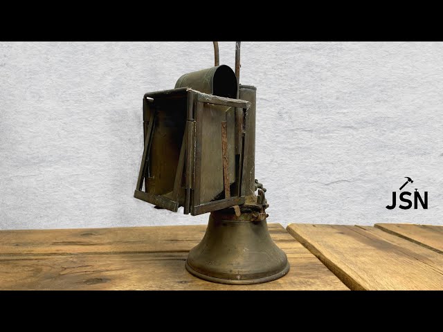 Restoration of a very rusty acetylene lantern from 1940 - ASMR 4K DIY