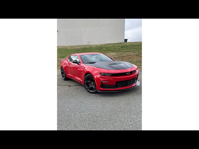 The 2023 Camaro 2SS 1LE in Red HOT!!