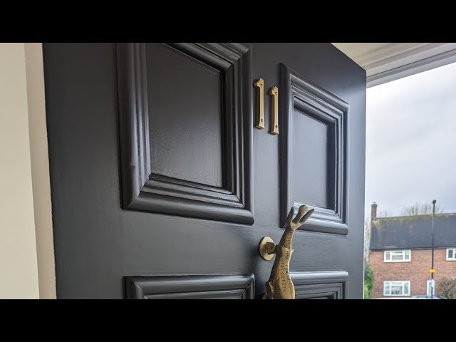 How to Paint Your Front Door for the Perfect Finish and Maximum Durability