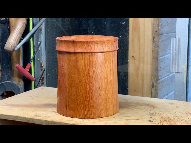 Richard Raffan turning a tea box with a suction-fit lid