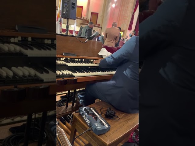 🔥🔥🔥Glenn Gibson on organ with Todd Hall🔥🔥🔥