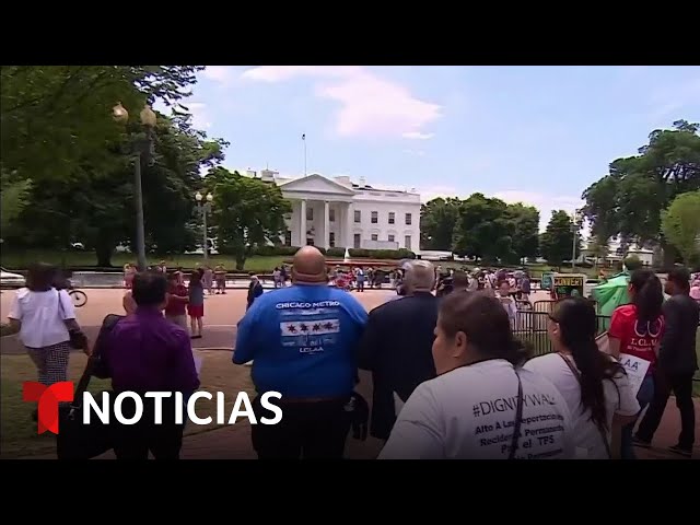 Biden alista acciones ejecutivas para beneficiar a inmigrantes indocumentados | Noticias Telemundo