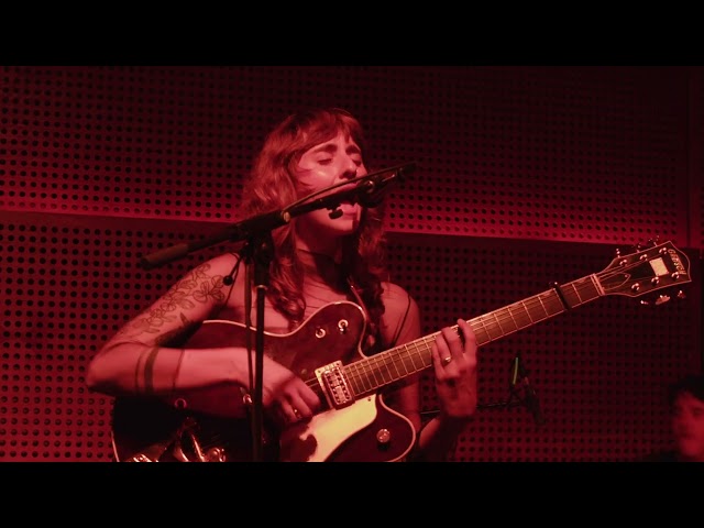 Hannah Frances – Keeper of the Shepherd (Live at Public Records NYC)