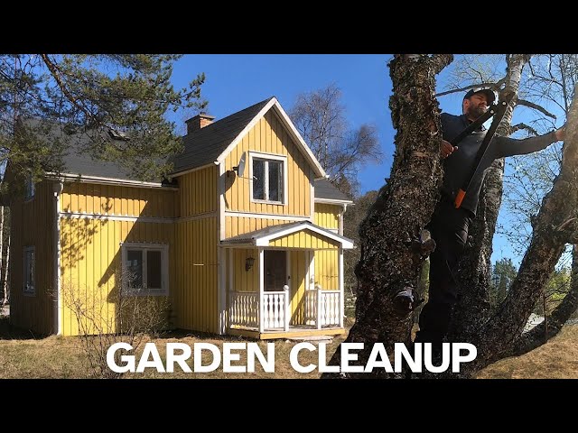 Restoring ABANDONED House: Spring Garden Cleanup! I Ep. 2