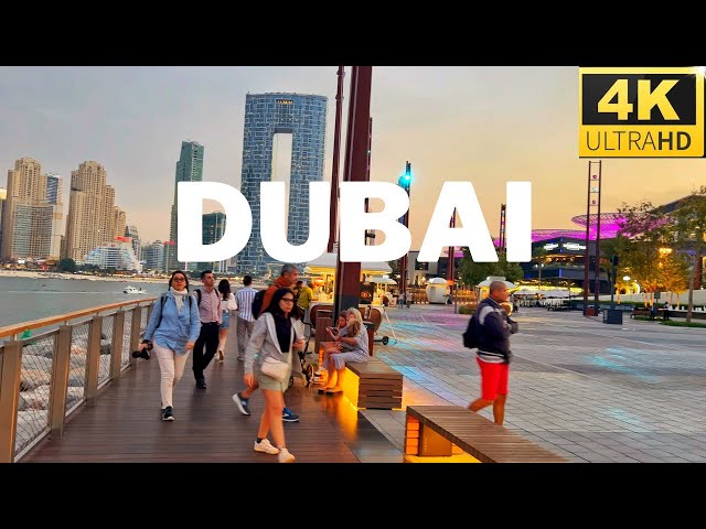 Fascinating walk in Dubai. 4K