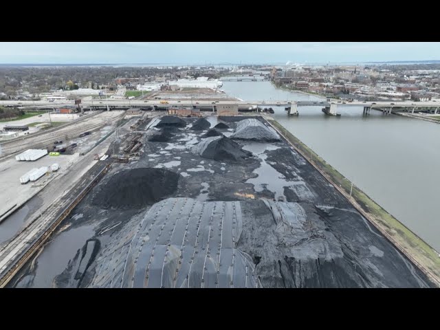 148 cities nationwide and Green Bay isn't one: Efforts to move coal piles take a hit