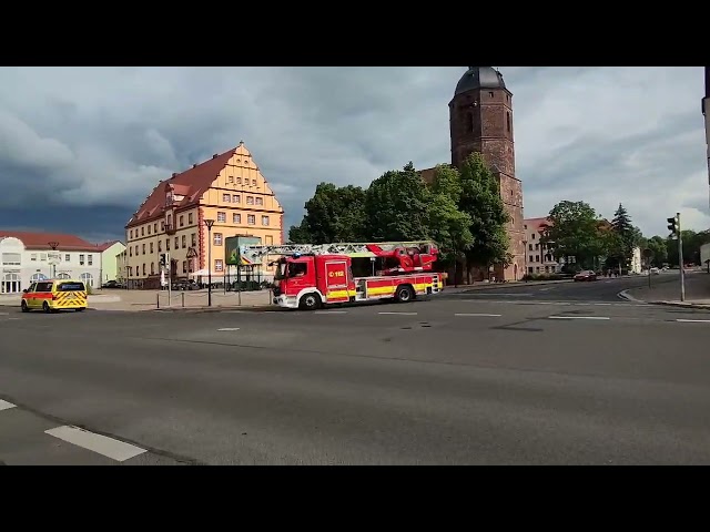 Freiwillige Feuerwehr trifft auf Rettungsdienst | Einsatzfahrt in Eilenburg