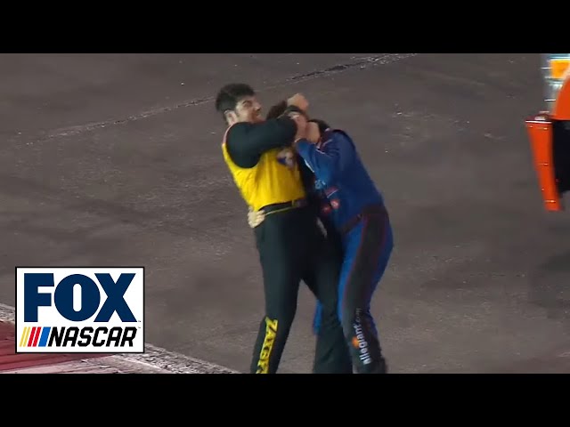 TRUCKS: John Wes Townley and Spencer Gallagher fight at Gateway 2016
