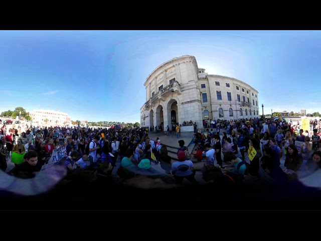 Scenes from the RI Climate Strike (360°)
