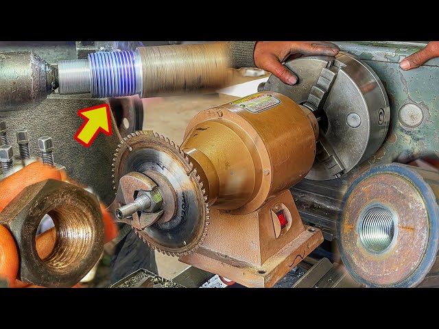 Expert Man A Long Threading Screw Rod Making on Lathe Machine | How to Grinder Shaft Thread Making |