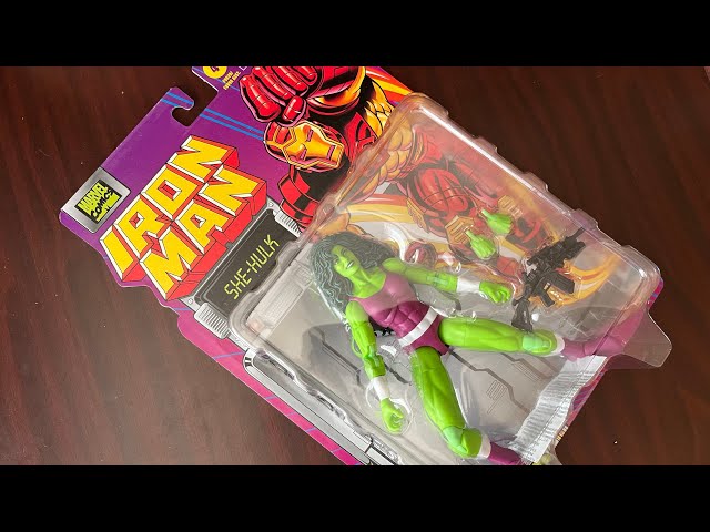 Pretty Good, She-Hulk action figure unboxing review