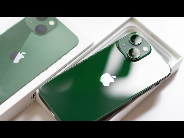GREEN iPhone 13 vs. 13 Mini