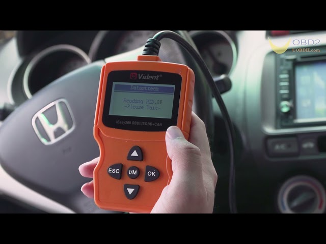 Vident iEasy200 OBD2 Scanner Unboxing and Functions Display