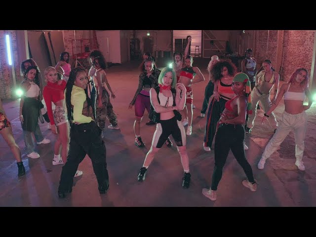 Mr Eazi & Major Lazer feat. Nicki Minaj & K4mo - Oh My Gawd (Official Dance Video)