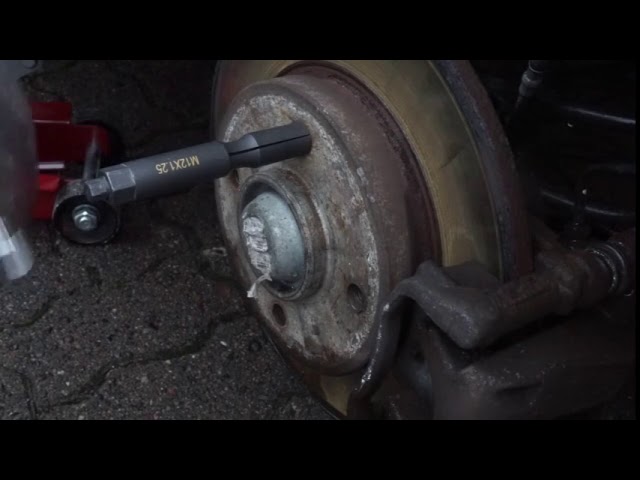 How to fix a broken thread on a car wheel with a Palos