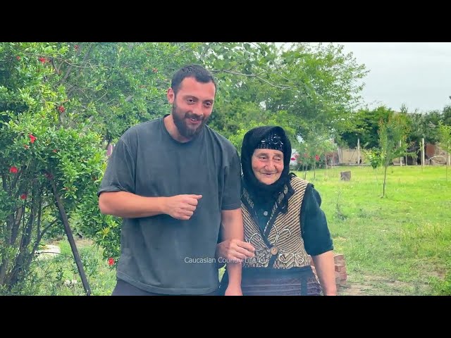MULBERRY HARVEST TIME In Village | Cooking Mulberry Molasses | Caucasian Rural Lifestyle