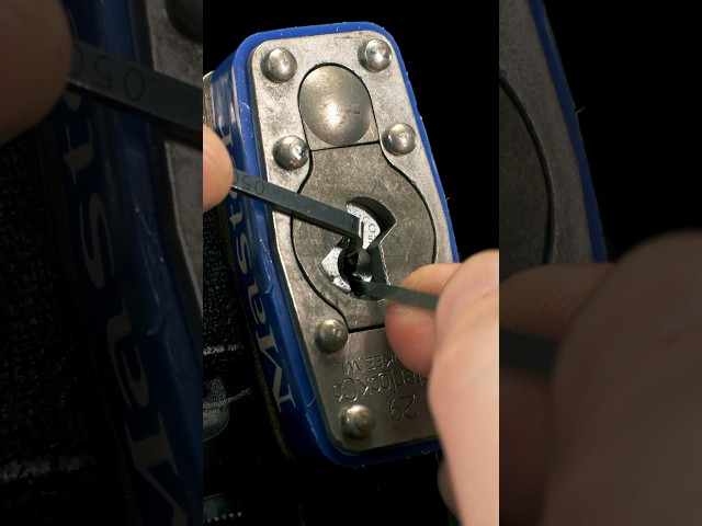 Unnecessary cinematic experience of a vintage sleeper build Master Lock No. 29 opened with Riv-Pick