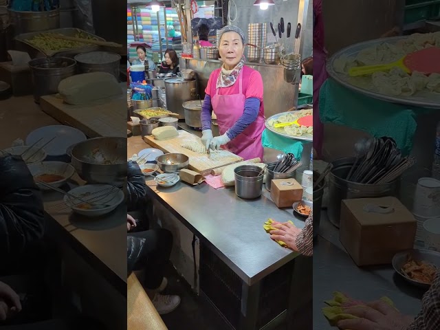 The Famous Kalguksu Lady From Netflix's Street Food I'm Gwangjang Market Seoul Korea