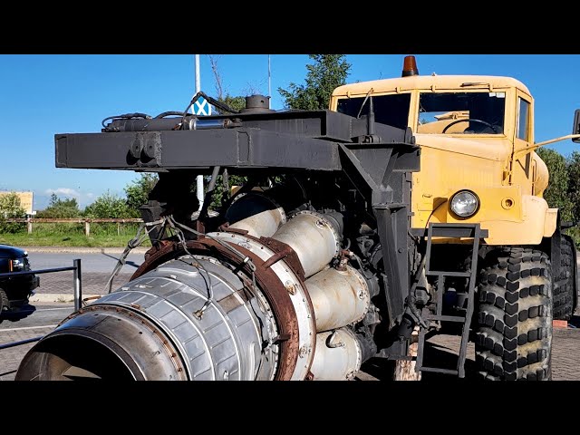 С реактивным двигателем от истребителя: аэродромный КрАЗ в Пулково #краз #automobile #history