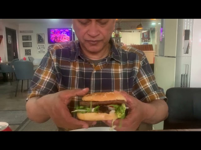eating asmr burger