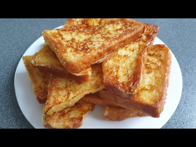 If you have toast, 2 eggs and milk at home, you can make a delicious breakfast. French toast recipe!