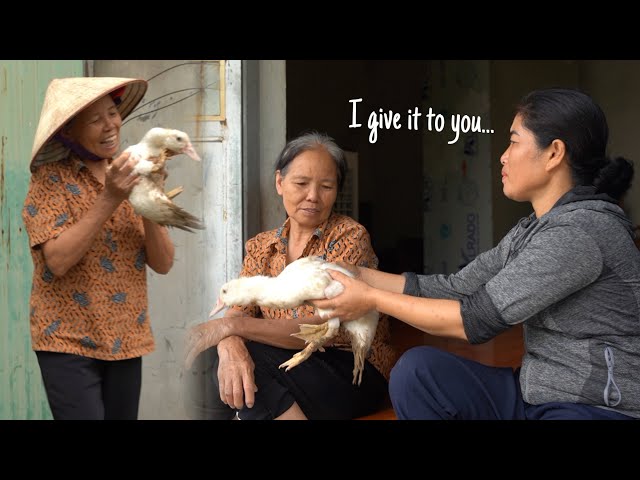 Grandma was happy because this woman gave her a geese...