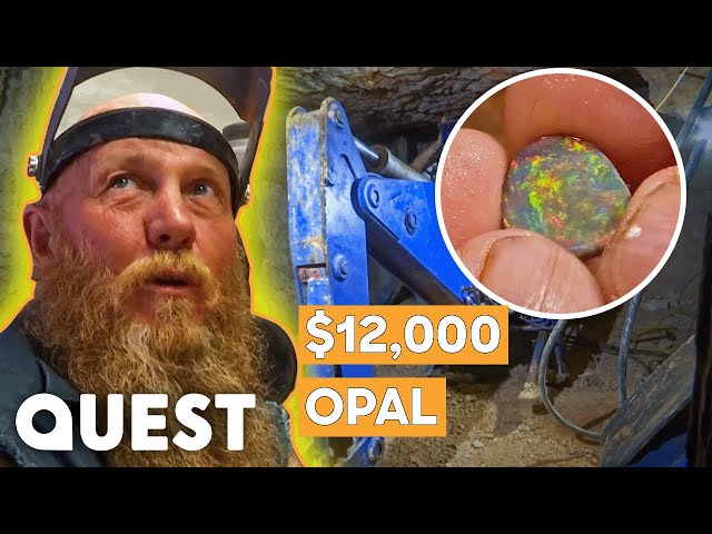 The Bushmen Find $12,000 Opal After Risking Mine Collapse | Outback Opal Hunters