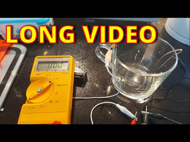 Boiling Water - Voltage check Copper and Magnesium electrodes battery