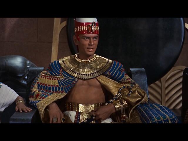 Moses Returns to Egypt and Warns Pharaoh -The Ten Commandments 1956