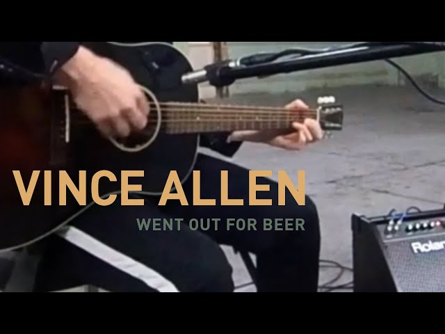 Vince Allen - Naked Pig (360 video)