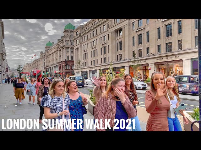 Walking London’s Busy Central London Summer - Regent Street, August 2021 [4K HDR]