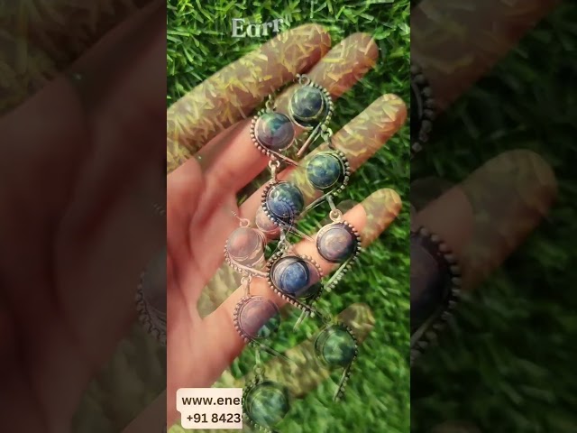 Lapis Lazuli Crystal Earring #crystals #crystalstones #gems #healing #chakras
