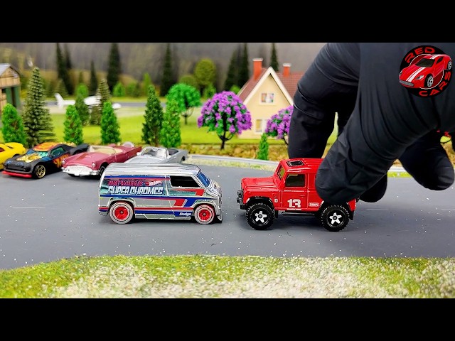 Hot Wheels & Matchbox Tiny Car Diorama Delights: 1/64 Scale Models