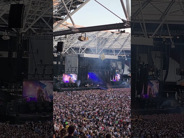 Foo Fighters - Statues at London Stadium, June 22-2024