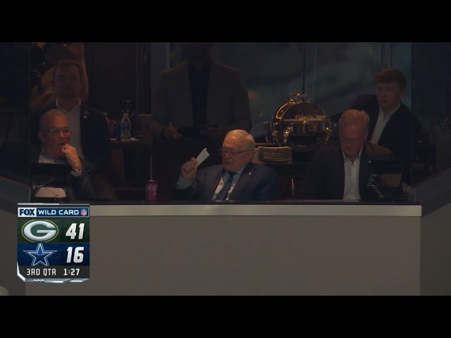 Jerry Jones watching Green Bay Packers scoring 41 points vs Cowboys | NFL playoffs wild card 😂💀