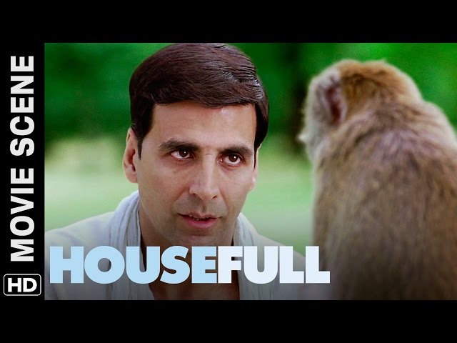 Akshay fights with a monkey for Deepika | Housefull | Movie Scene
