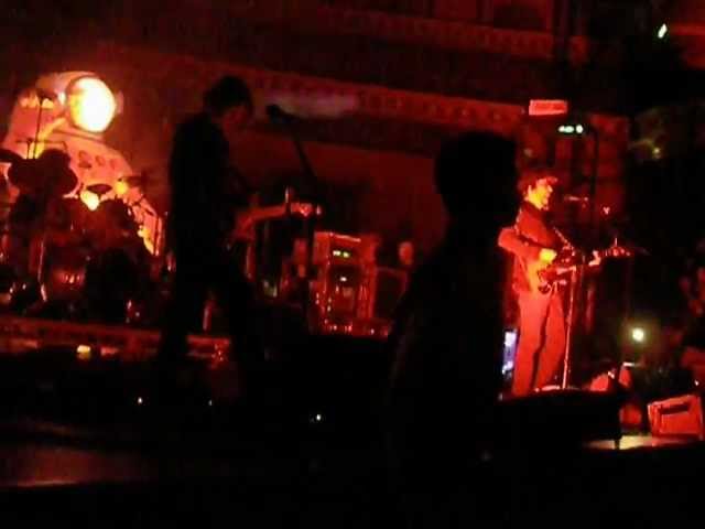 Primus' Les Claypool plays Voodoo Child slap bass live at Royal Albert Hall.