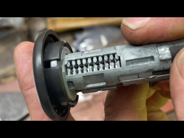 Jiggling the key in your 94-05 GM Ignition? Watch 1st! How to Rekey Ignition from Parts House!