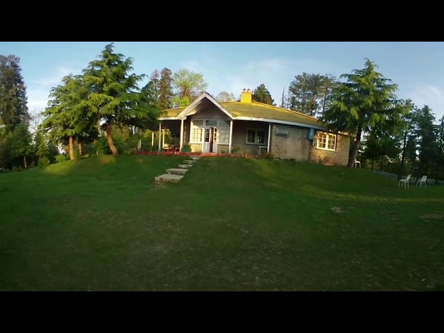 Retreat Guest house Nathiagali Pakistan 360 ° Timelapse video 4k