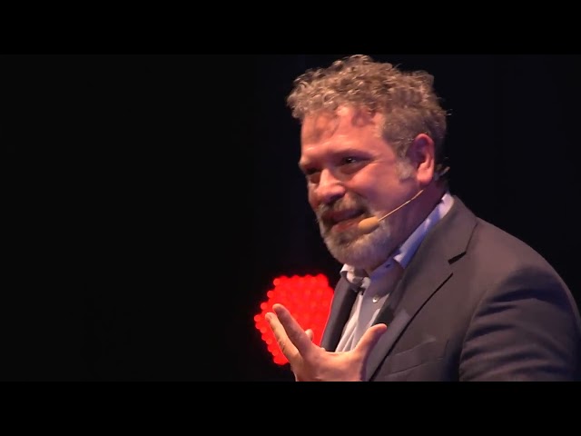 Il Dilettante si preoccupa, il Professionista se ne occupa | Enzo Paci | TEDxRovigo