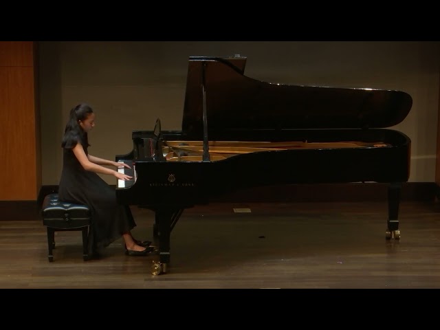 Kaitlyn Loo playing Chopin Nocturne No.1 in B-flat minor, Op. 9 No.1