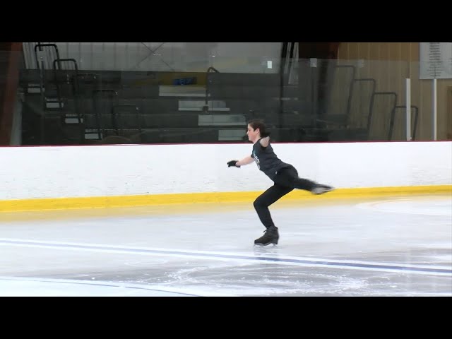 Tomahawk youth figure skaters fundraise for national competition
