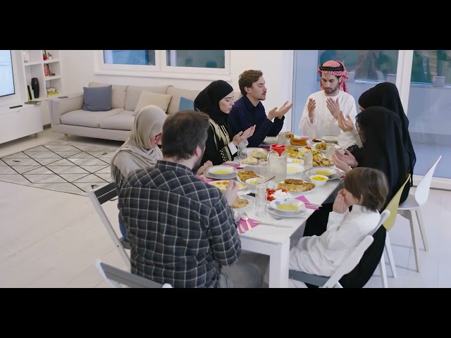 Iftar Pray Whole Family | Free Islamic Stock Video | Free Render Footage