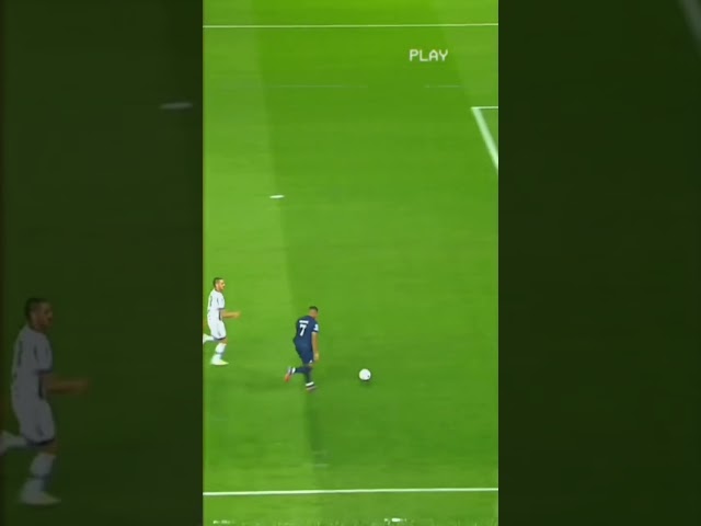 Messi destroyed Mbappe and Neymar's friendship 😕