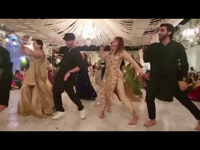 Hania Amir Dance with Shazia Wajahat at Umer Mukhtar wedding
