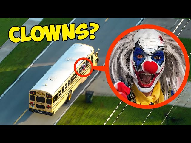 Wenn du diesen Clown-Schulbus voller CLOWNS siehst, überhole ihn nicht! Fahre schnell weg