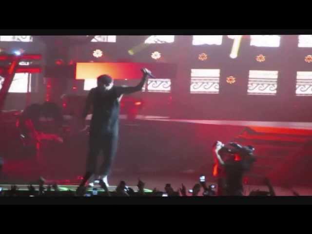 Drake ft. Nicki Minaj - Make Me Proud - Live in Concert