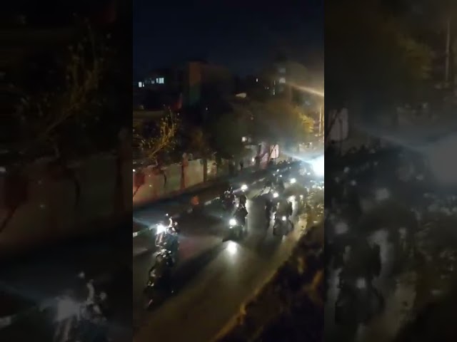 Iran: Dozens of police bikers attempt a showdown but end up in a pile-up (Mahsa Amini riots)