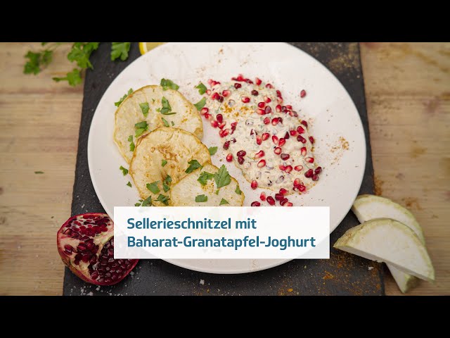 Sellerieschnitzel mit Baharat-Granatapfel-Joghurt | Rezepte