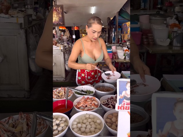 Beautiful Chef Selling Noodles Tom Yum -Thai Street Food